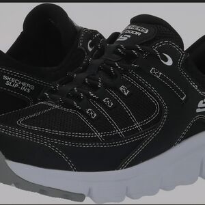 Women Size 7.5 Sketchers Slip Ins Sneakers With Cooled Air Memory Foam Black